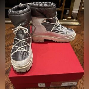 Valentino Garavani White/Silver Winter Bootie Sz 40